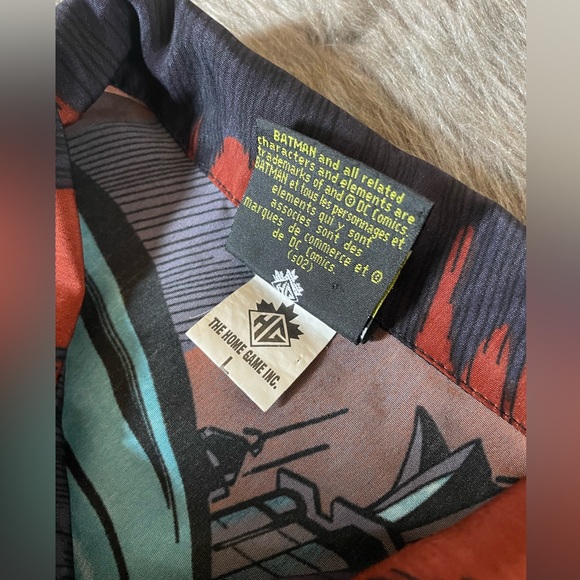 Youth Marvel Button Down ( 8-10 yrs ) - Picture 1 of 3